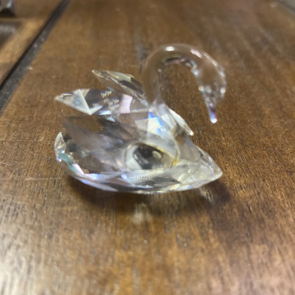 Small Vintage Crystal Swan Figurine 🦢 - Picture 2 of 2